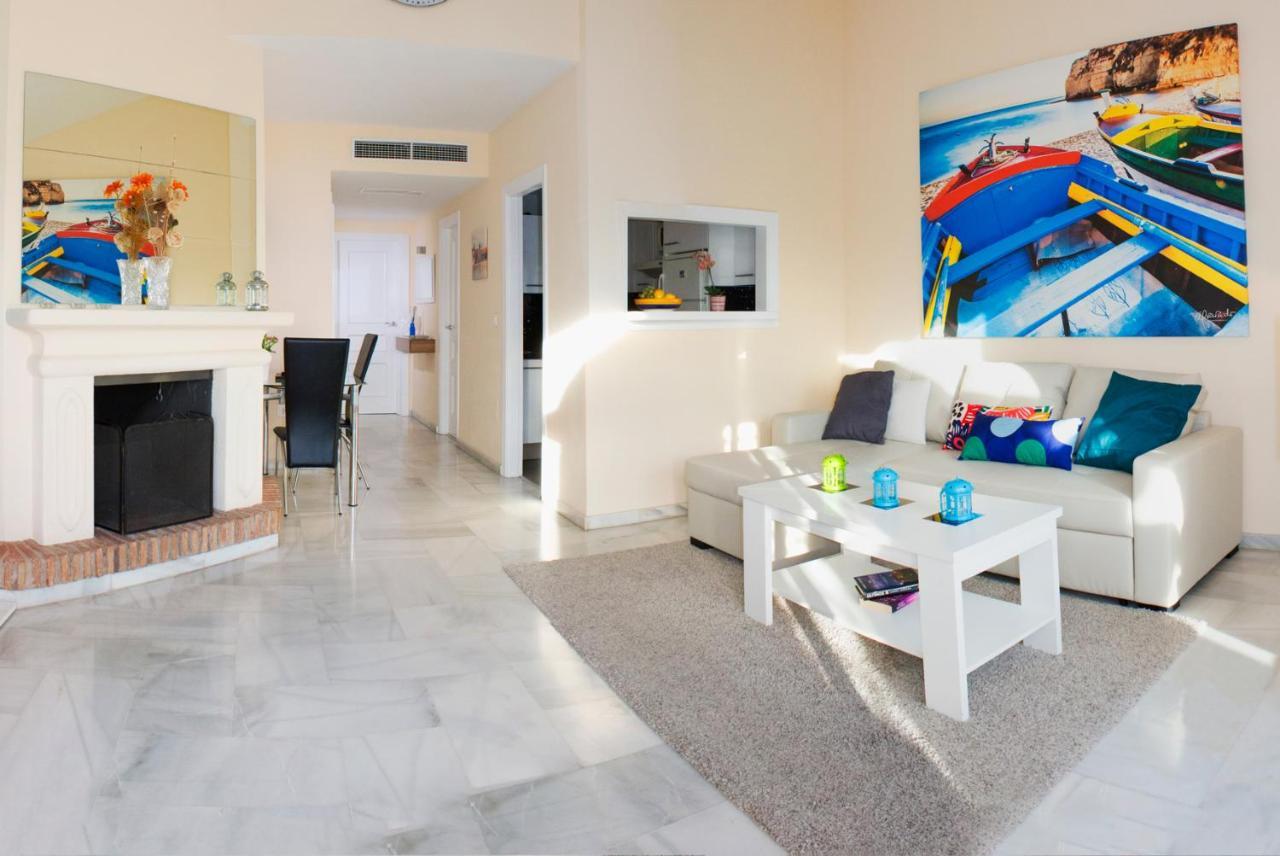 Puerto Marina Luxury Apartment With Sea Views بينالماذينا المظهر الخارجي الصورة