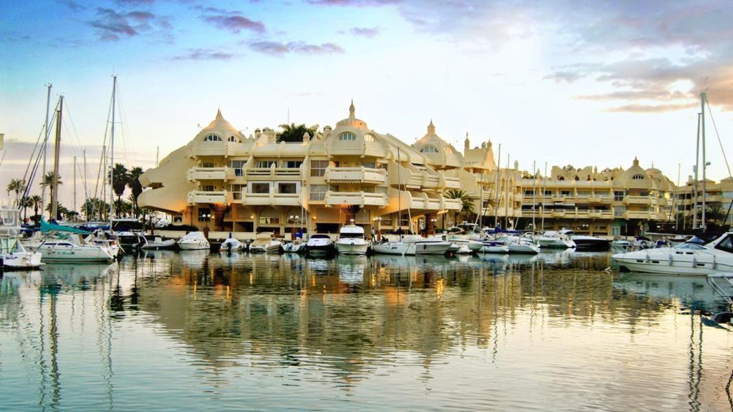 Puerto Marina Luxury Apartment With Sea Views بينالماذينا المظهر الخارجي الصورة