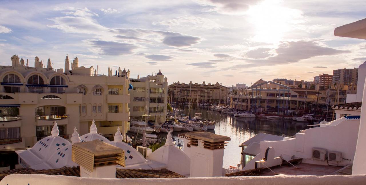 Puerto Marina Luxury Apartment With Sea Views بينالماذينا المظهر الخارجي الصورة