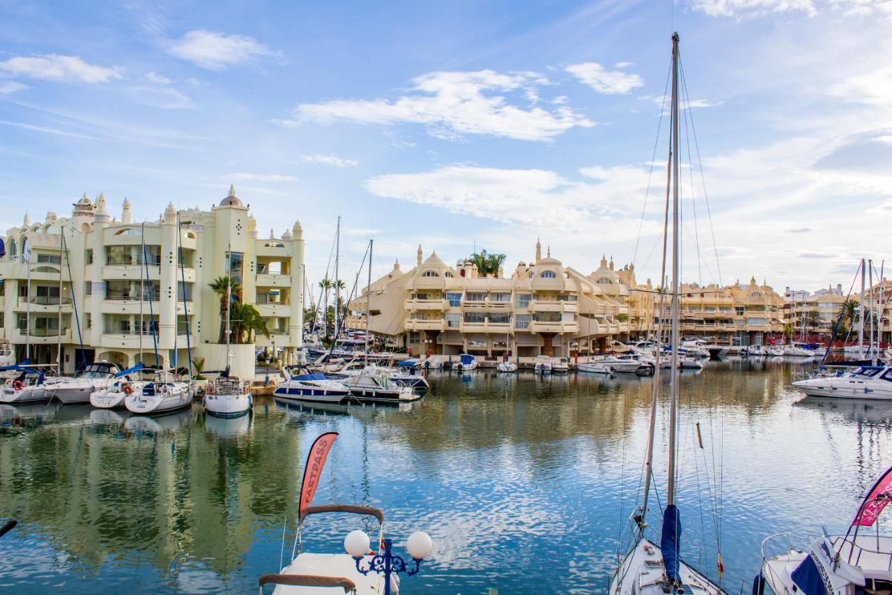 Puerto Marina Luxury Apartment With Sea Views بينالماذينا المظهر الخارجي الصورة
