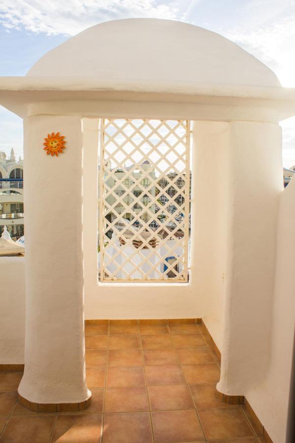 Puerto Marina Luxury Apartment With Sea Views بينالماذينا المظهر الخارجي الصورة