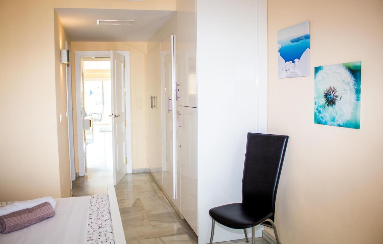 Puerto Marina Luxury Apartment With Sea Views بينالماذينا المظهر الخارجي الصورة