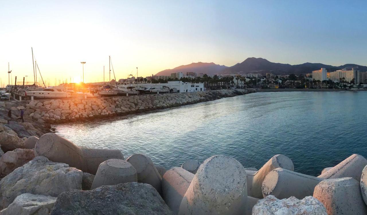 Puerto Marina Luxury Apartment With Sea Views بينالماذينا المظهر الخارجي الصورة