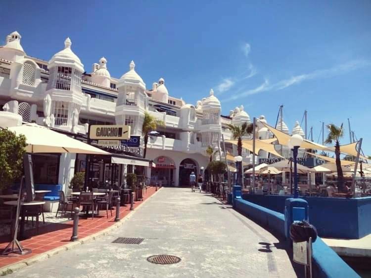 Puerto Marina Luxury Apartment With Sea Views بينالماذينا المظهر الخارجي الصورة