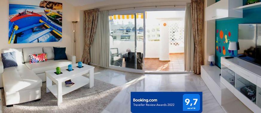 Puerto Marina Luxury Apartment With Sea Views بينالماذينا المظهر الخارجي الصورة