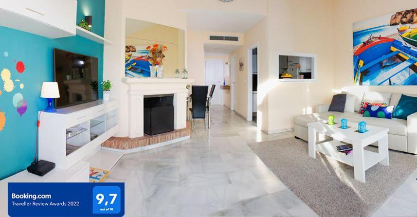 Puerto Marina Luxury Apartment With Sea Views بينالماذينا المظهر الخارجي الصورة